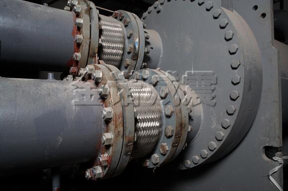 昆山南亞集團(tuán)JI型金屬軟管安裝實例